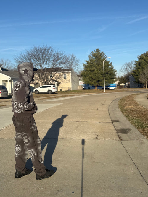 AVERES Fine China Sweatsuit