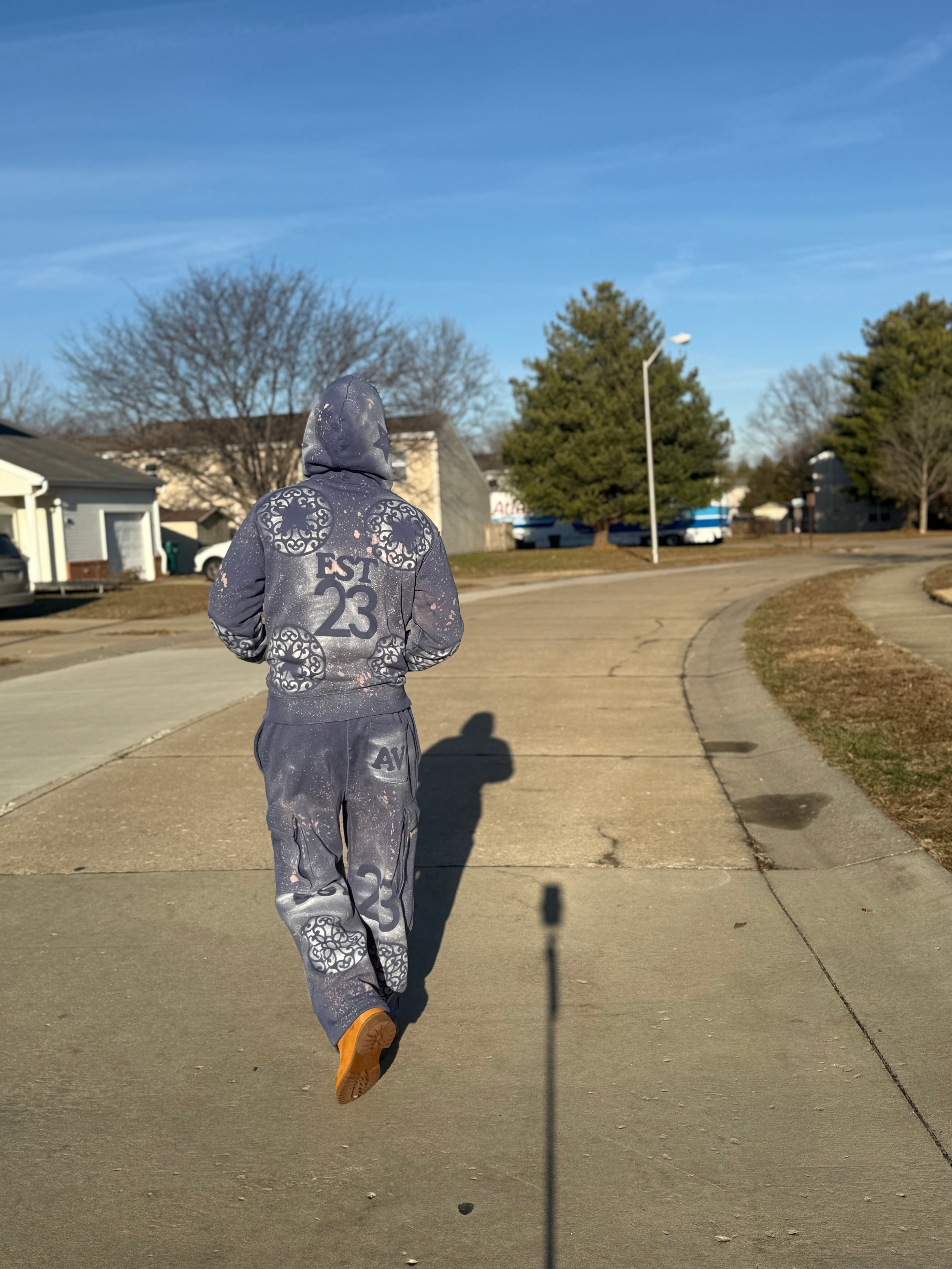 AVERES Fine China Sweatsuit