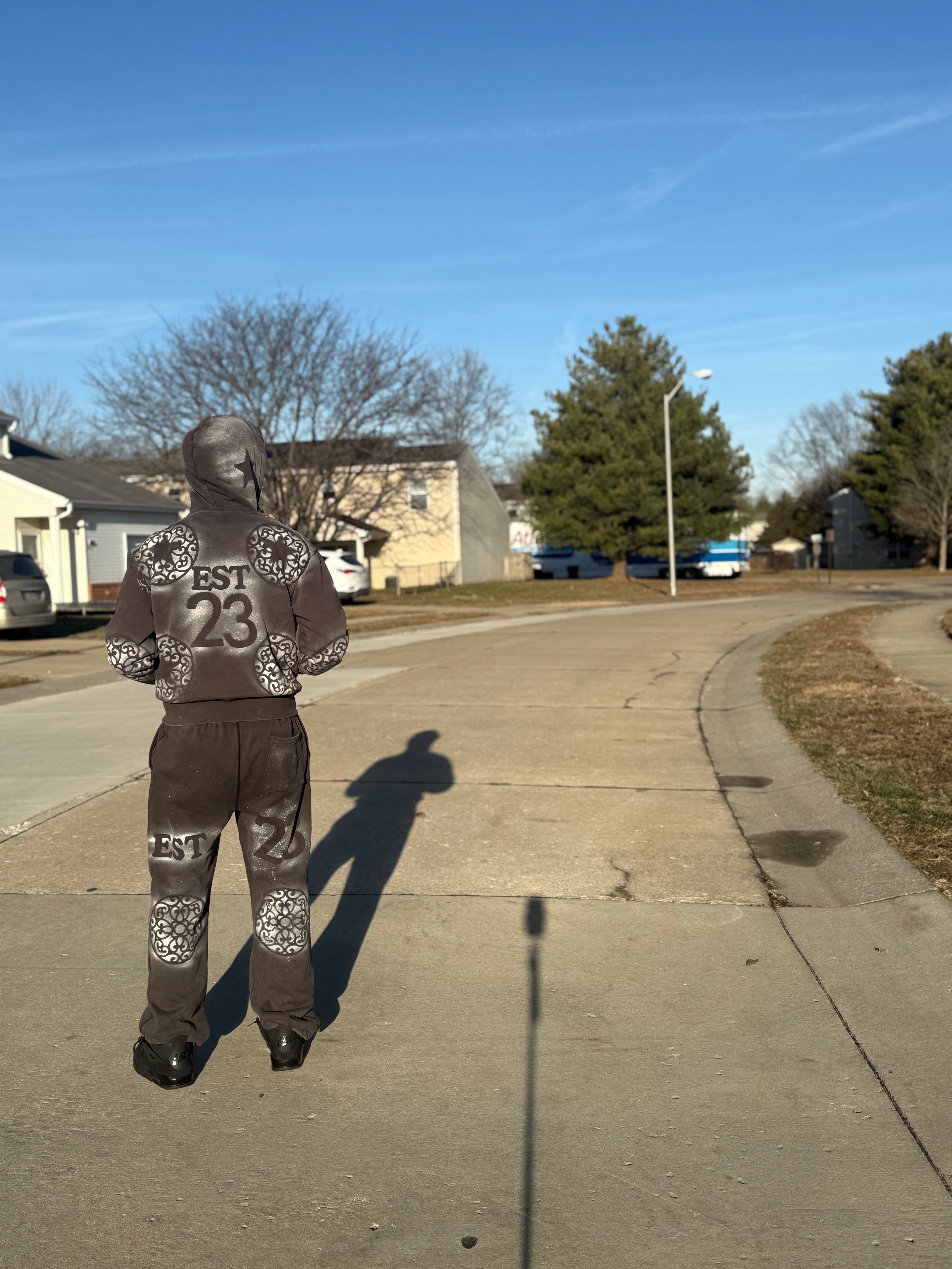 AVERES Fine China Sweatsuit