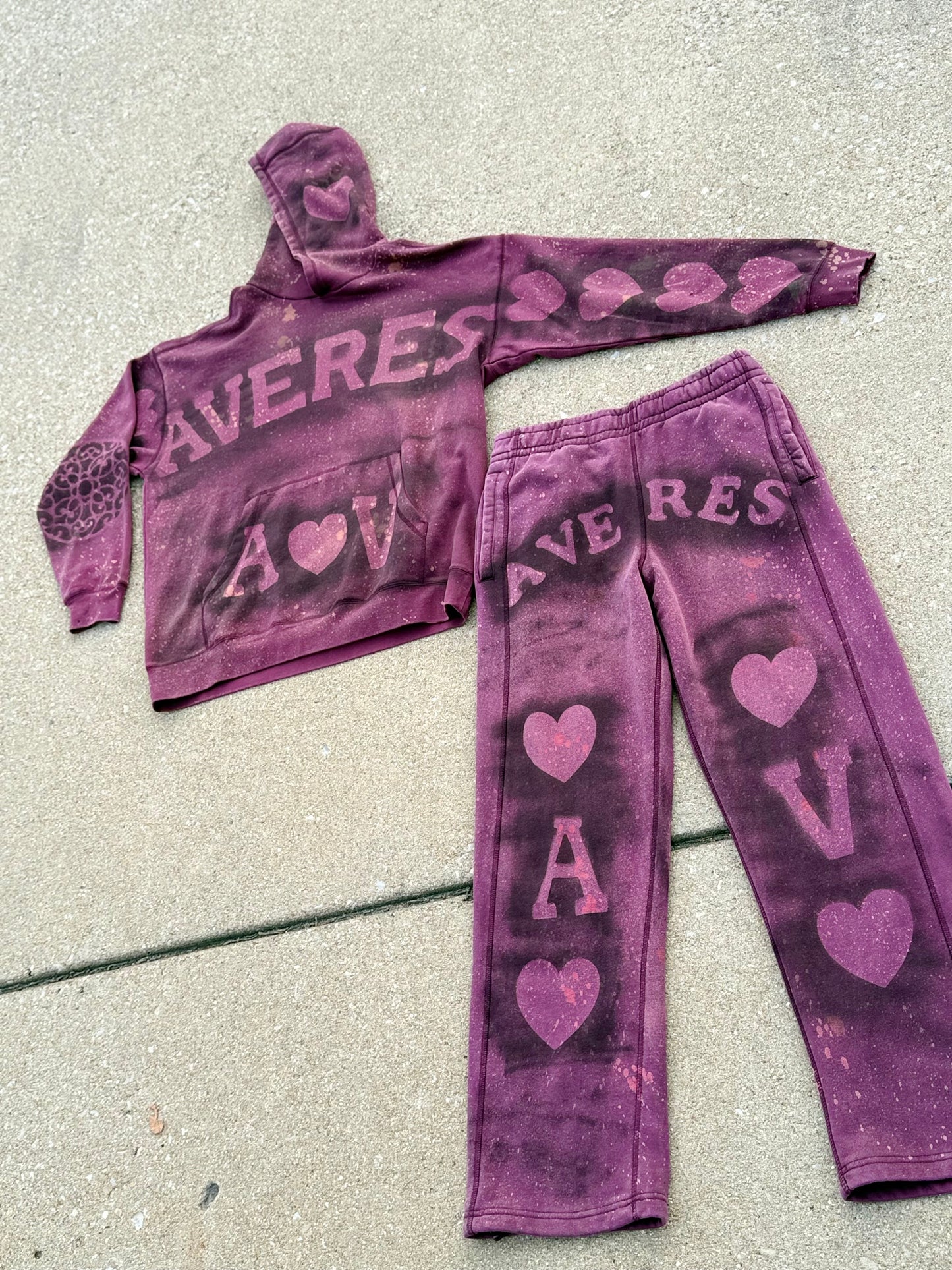 AVERÈS “Fine China” Sweatsuit