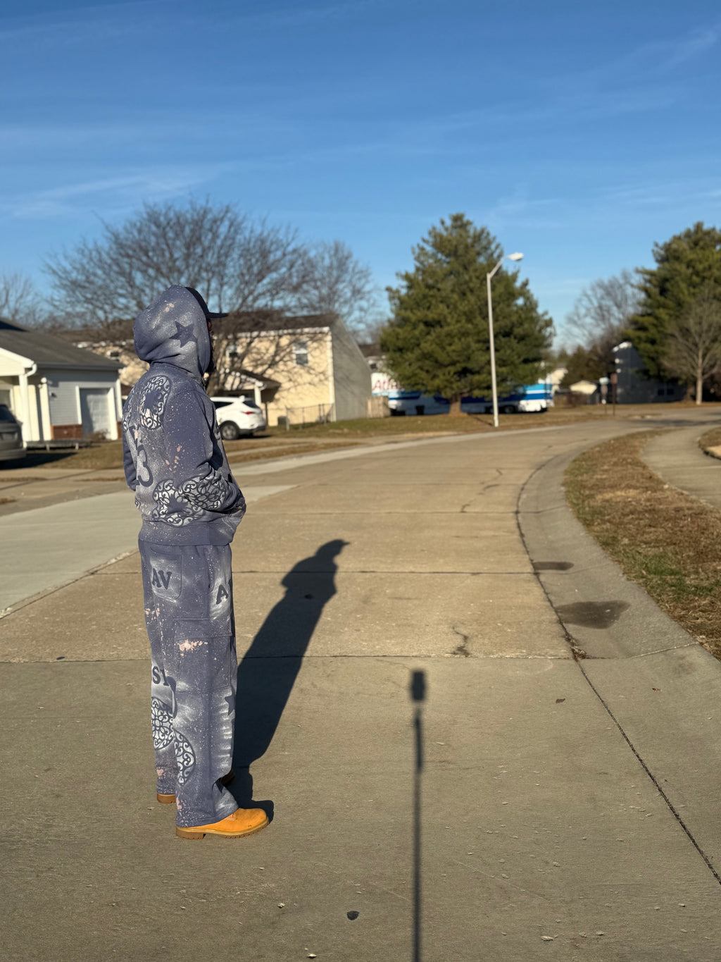 AVERES Fine China Sweatsuit