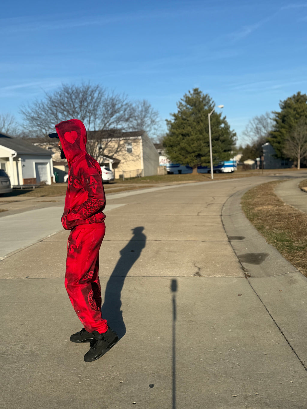 AVERES Fine China Sweatsuit